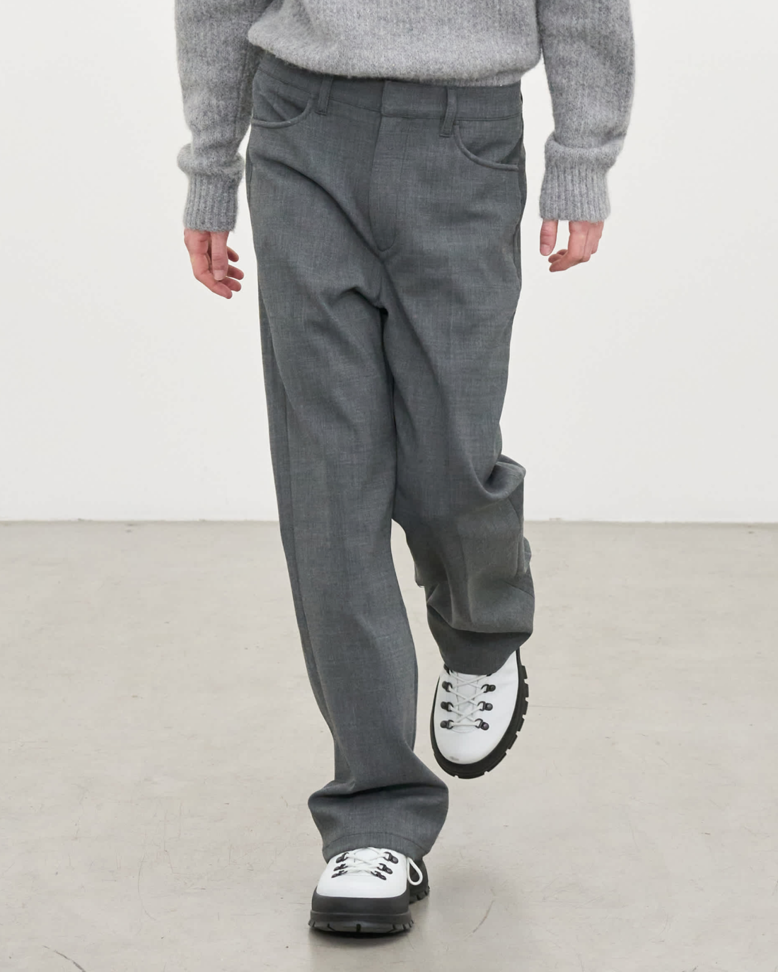 HIKER . WHITE