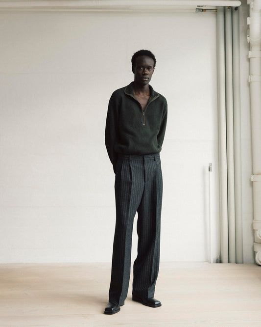 WIDE PLEATED TROUSER